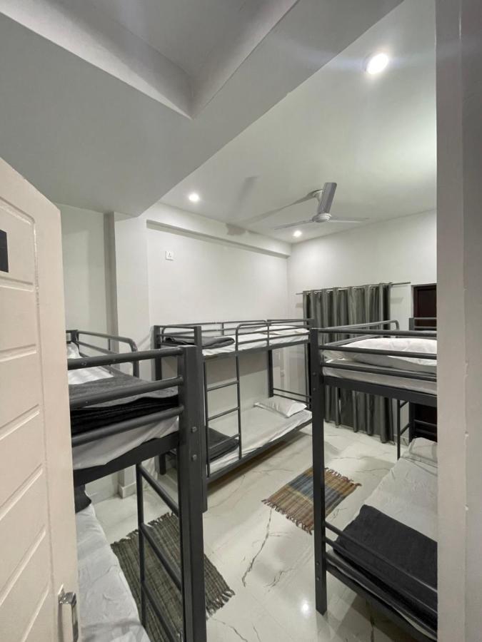 רישיקש Olt Hostel מראה חיצוני תמונה