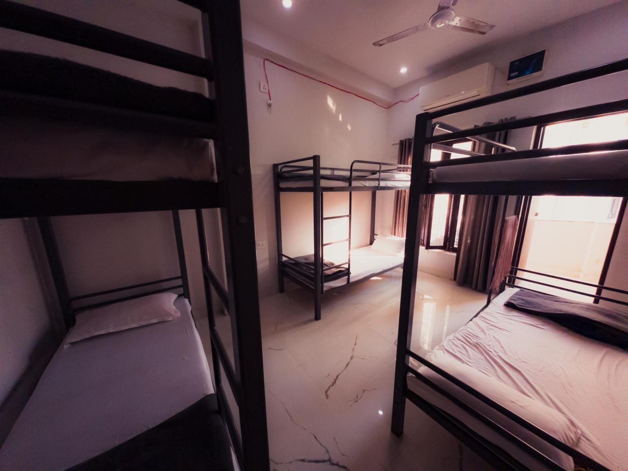 רישיקש Olt Hostel מראה חיצוני תמונה