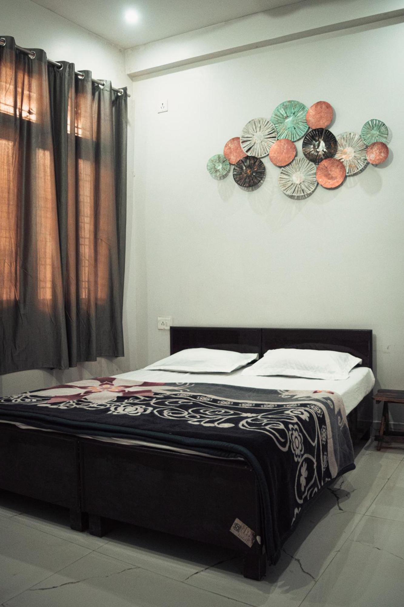 רישיקש Olt Hostel מראה חיצוני תמונה
